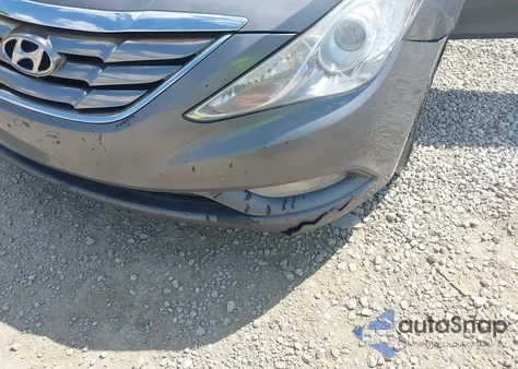 2013 Hyundai Sonata Limited z USA, uszkodzony, nr VIN 5NPEC4AC9DH774589